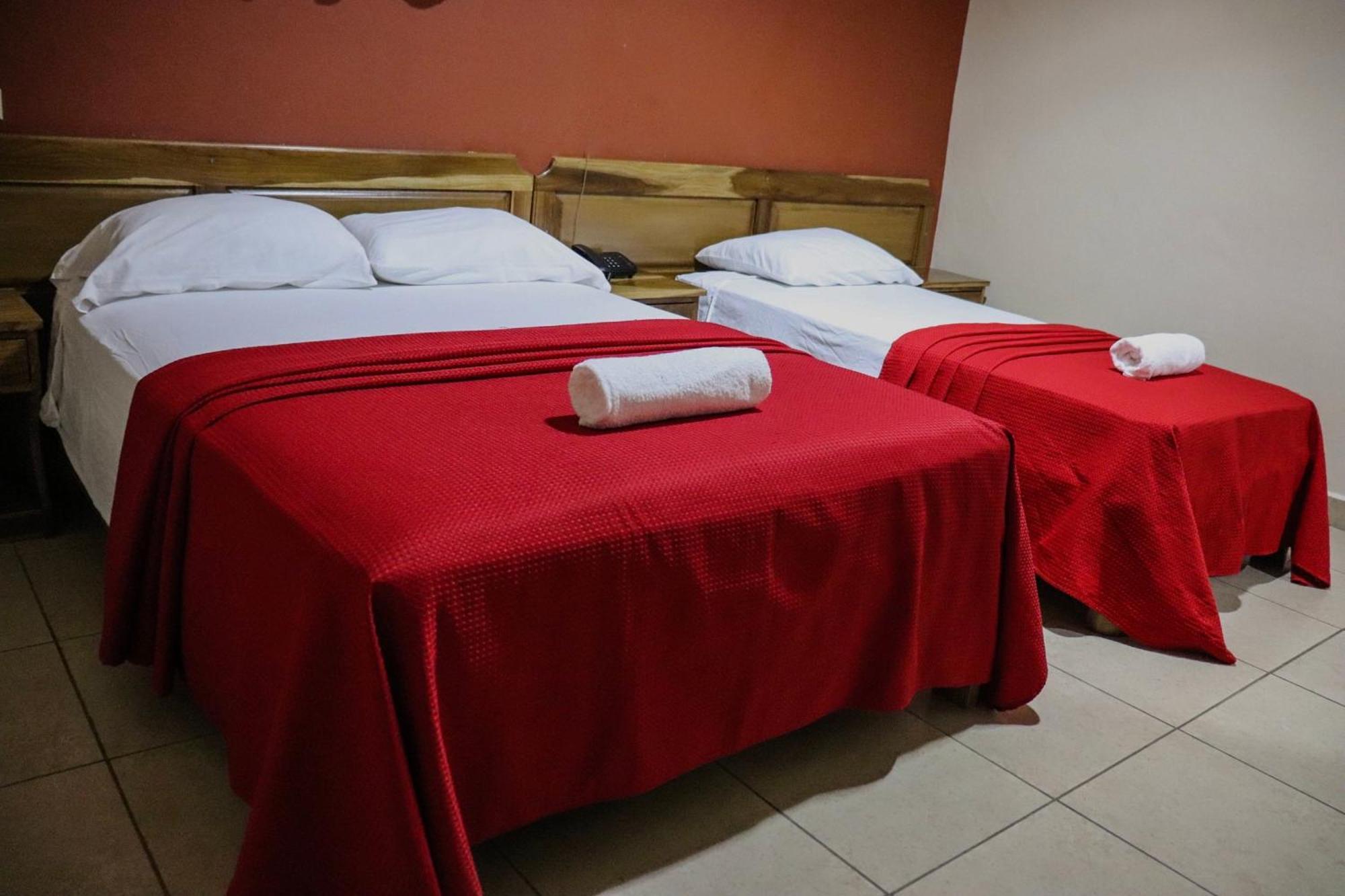 Hotel Residencial Panamericano David Bagian luar foto